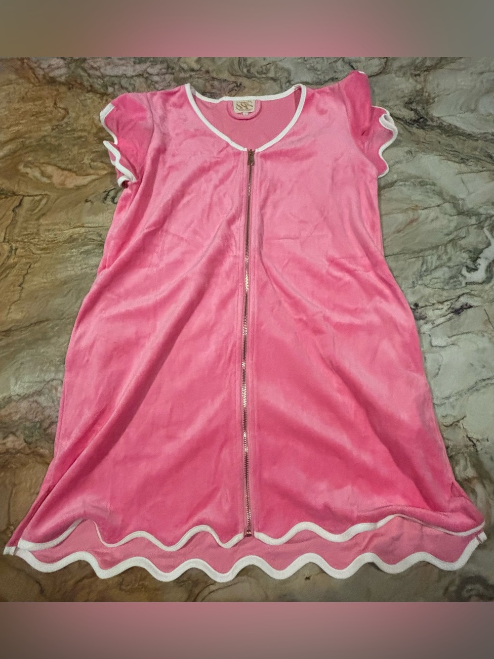 Brand New Get Ready Robe - Picture 8 of 12